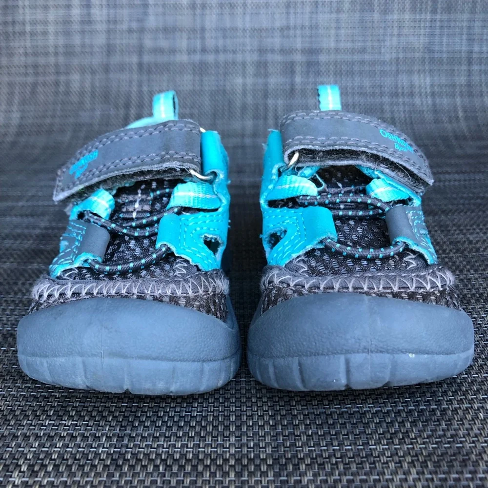 OshKosh B'gosh Turquoise Water Shoes with Adjustable Strap Infants size 2